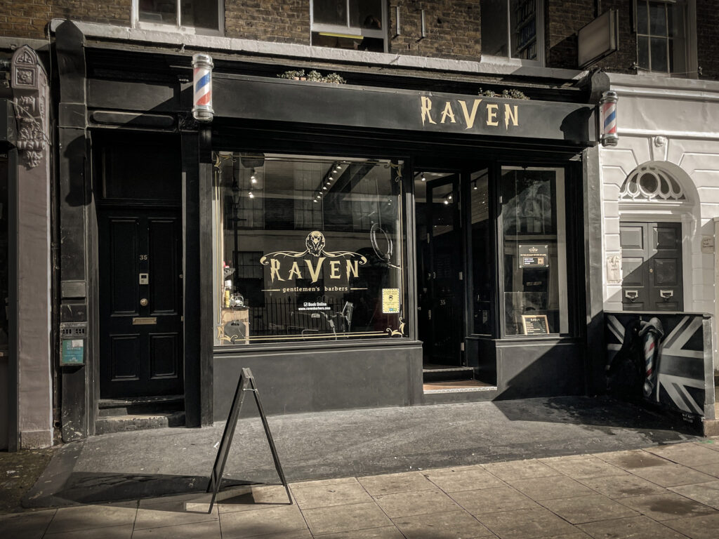 Raven Barbers Extrerior